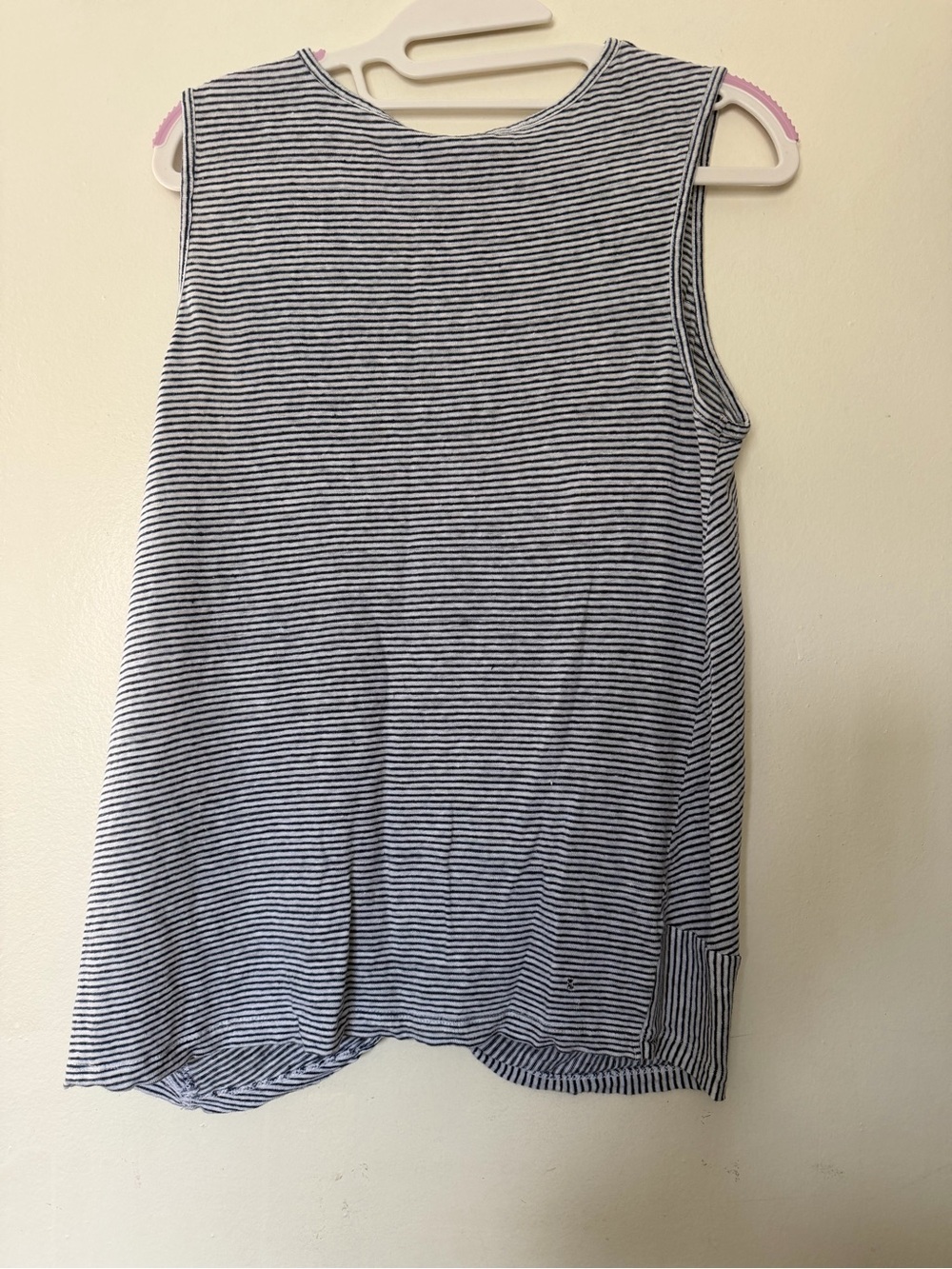 C&C California 100% Linen Striped Twist Front Sleeveless Top Size L - Picture 6 of 6